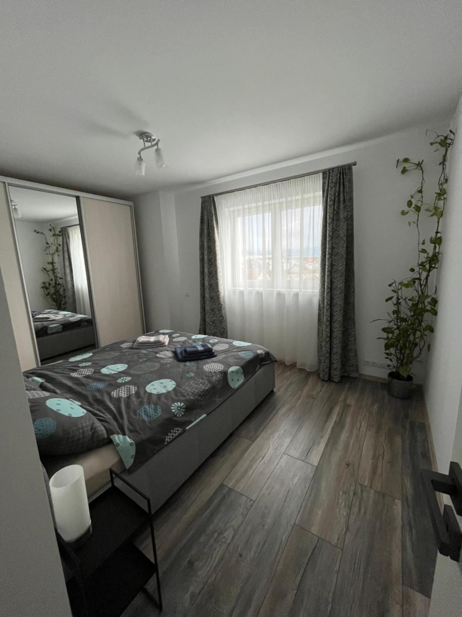 Azzurro Apartment *